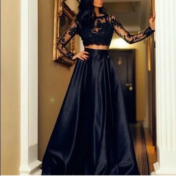 Dresses & Skirts - 💝Black Satin Maxi Skirt